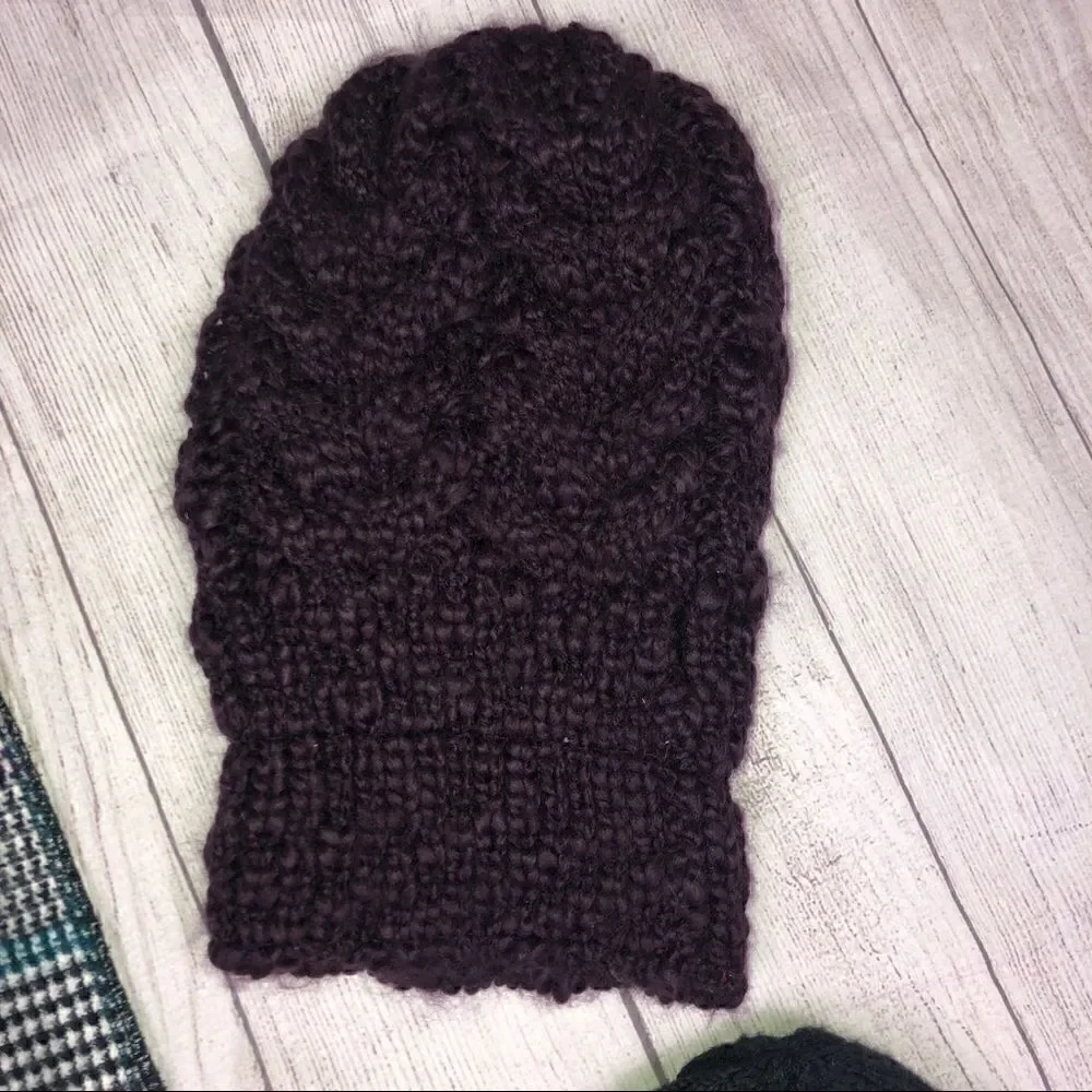 AE outfitters, merona beanie, plaid scarf